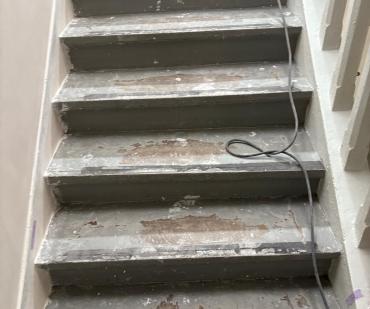 Escalier à Jemeppe avant la pose du revêtement PVC
